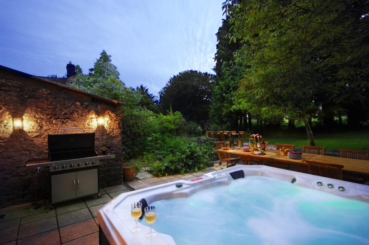 Topside House - Beautiful 7 Bedroom House With Hottub Wifi And Parking Near Bath Wells Frome Oakhill Exteriér fotografie